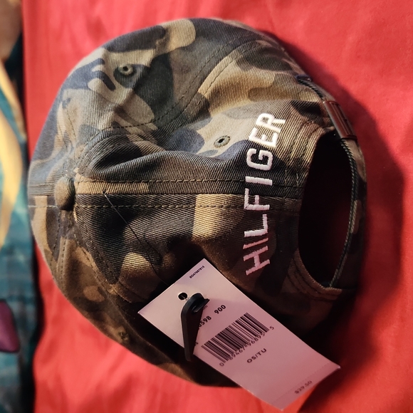 Tommy Hilfiger Clasp Adjustable Camo Green Hat Brand New with Tag Simple - Picture 3 of 6